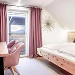 Girlinggut Schlafen Starten Salzburg * Elixhausen