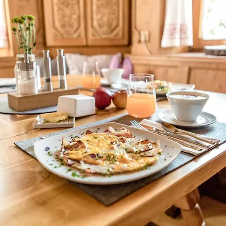 Girlinggut Schlafen Starten Salzburg ホームステイ エリックスハウゼン