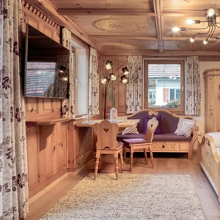 Girlinggut Schlafen Starten Salzburg ホームステイ エリックスハウゼン