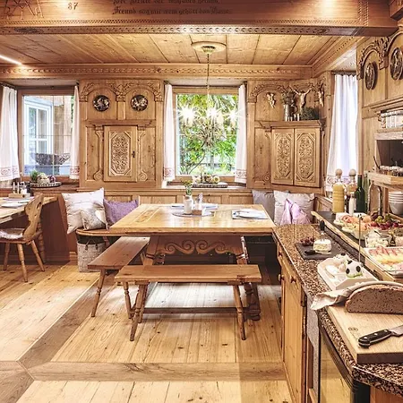 Girlinggut Schlafen Starten Salzburg ホームステイ エリックスハウゼン